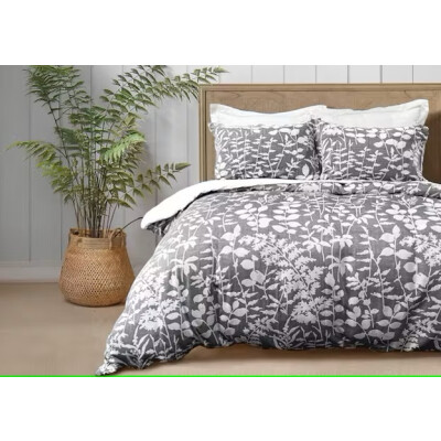 3 Piece Comforter Set Queen - Waverly image